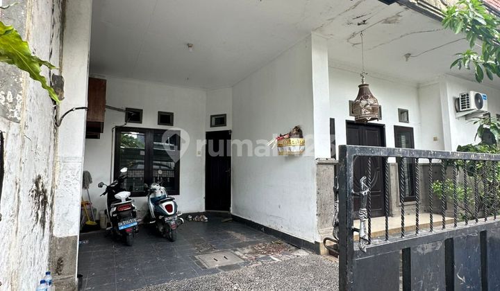House for Sale on Mekar Street, Pemogan Denpasar, suitable for Families House for Sale on Mekar Street, Pemogan Denpasar, suitable for Families