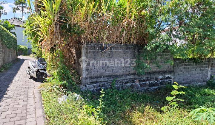 Land on Jl Danau Batur Tibubeneng is suitable for building a villa complex  2