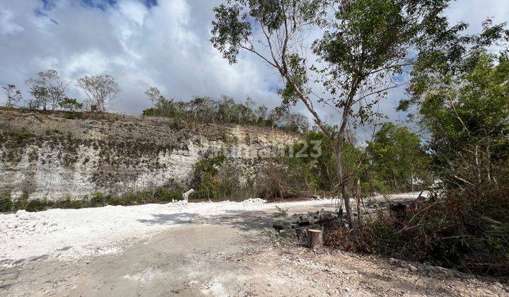 Land on Jalan Melasti Ungasan Badung is suitable for building a villa