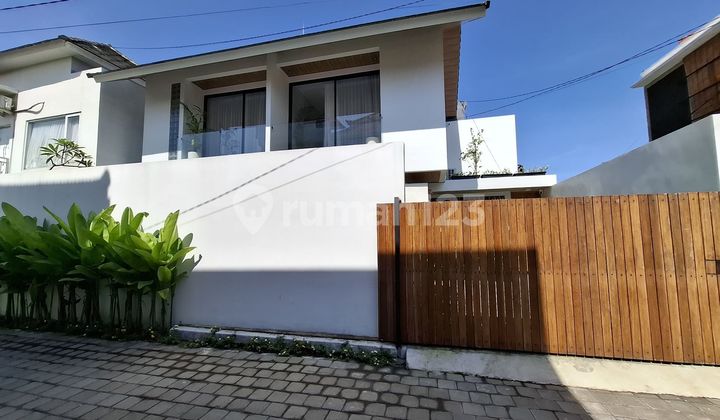 Beautiful Luxury 2Br Villa In Padonan Canggu Ideal For Family Living Beautiful Luxury 2Br Villa In Padonan Canggu Ideal For Family Living