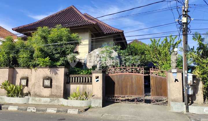 Rumah Jalan Gadung Denpasar cocok untuk Keluarga Besar 1