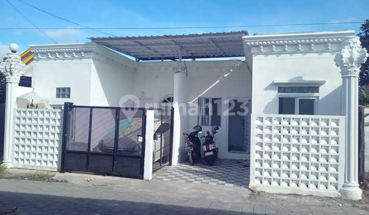 FOR SALE: House on Jl Pulau Singkep, Pedungan, Denpasar - Great for Investment