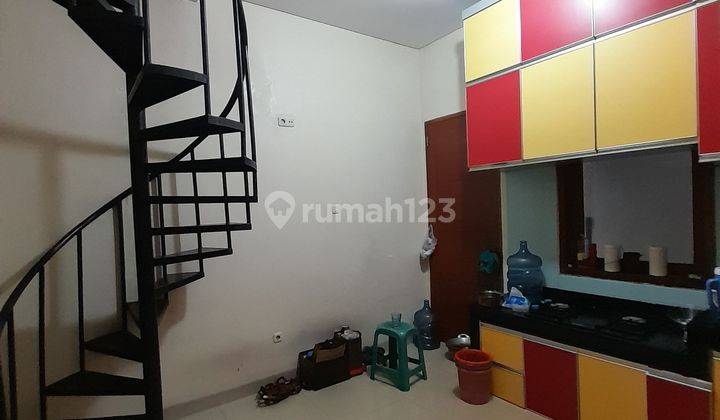 Rumah Cantik 2.5 lantai siap Huni di Persahabatan Rawamangun 2