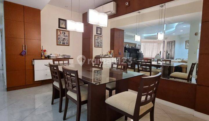 Jual Cepat Apartemen Taman Anggrek 3 Kamar Tidur 2