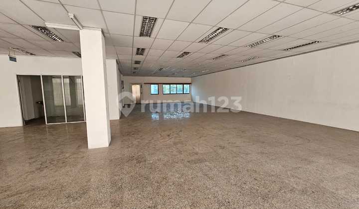 For Sale: 4-Story Shop House Building in Melawai, Near Blok M