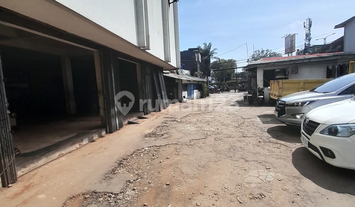 For Rent/Sale 4-Story Shophouse Row, Strategic Location Grogol 1