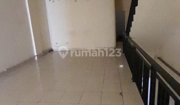 For Rent: 3-Storey Shop House, Muara Karang Raya, Ready to Occupancy. 2