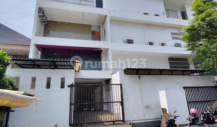 For Sale: 4-Story Shop House Building in Muara Karang 1