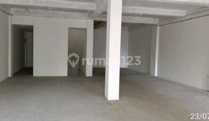 Disewakan Ruko Gandeng 4 LT + Basement Melawai Jaksel