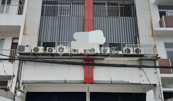 For Rent 2 Units of 4-Story Row Houses, Muara Karang Strategic Location. 2