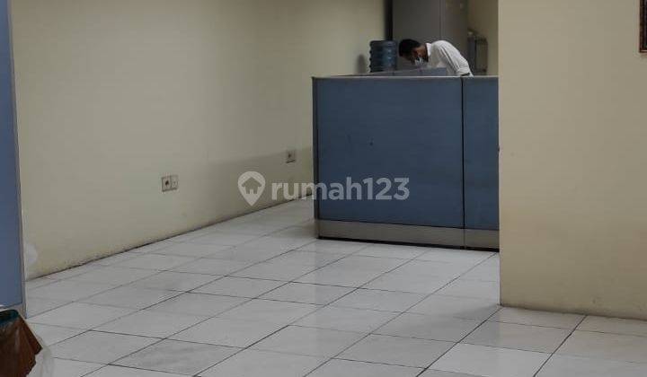Disewakan Ruko/bangunan 2 Lt Di Mampang Lokasi Ramai 2