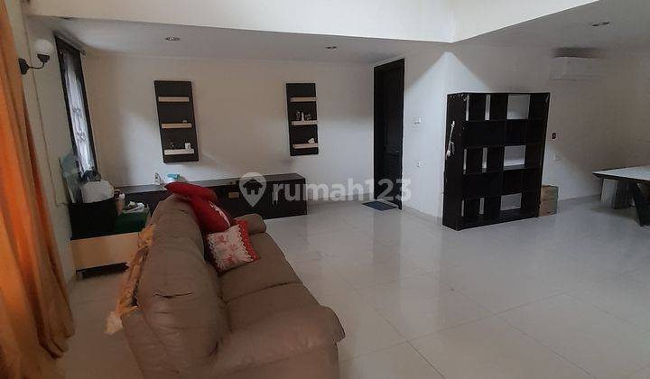 Disewakan Rumah Muara Karang Area Ramai  2