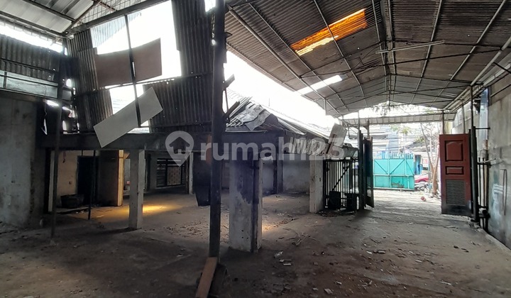 Warehouse for Rent in Kapuk Strategic Location Near the City Warehouse for Rent in Kapuk Strategic Location Near the City