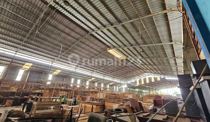 Cheap Sale of Warehouse + Office Ready to Occupy by Cisauk Main Road
