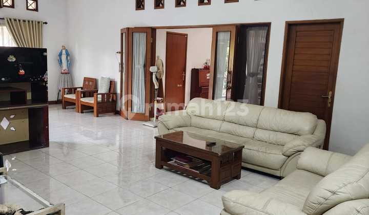 Dijual Cepat Rumah Asri 2 Lantai Duren Sawit
