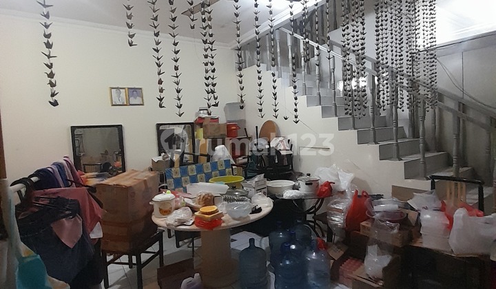 For Sale 2-Story House in Muara Karang, 3 Comfortable Locations 2