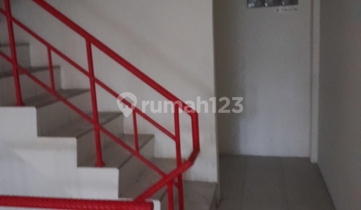 For Rent: 3.5 Story Shop House in Busy Muara Karang Location 2