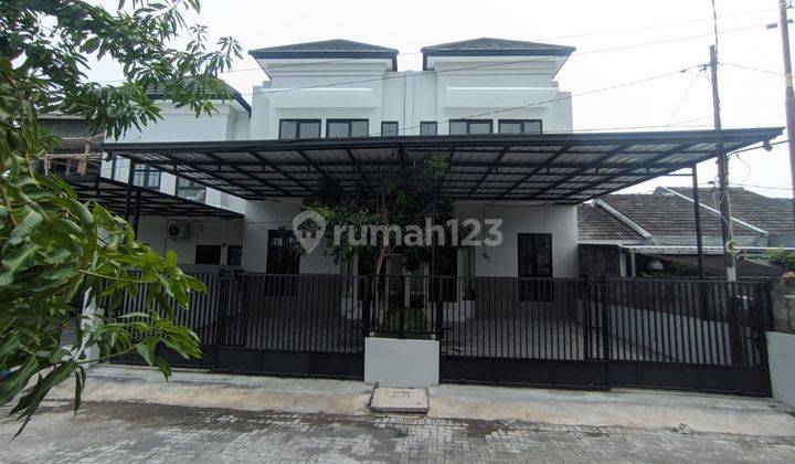 Rumah Mewah Dua Lantai Daerah Pedurungan Semarang  1