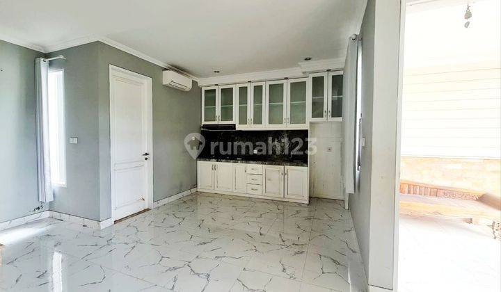 BEAUTIFUL WHITE HOUSE RENON 2 BEDROOMS  2