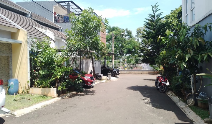 Minimalist 1-story flood-free house in Pamulang. 2
