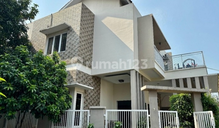 Rumah 2 lantai Cantik Murah lokasi strategis dekat Bintaro 1