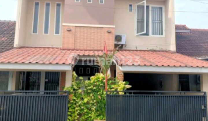 Rumah nyaman 2 lantai lokasi strategis dalam cluster Pinang Tangerang