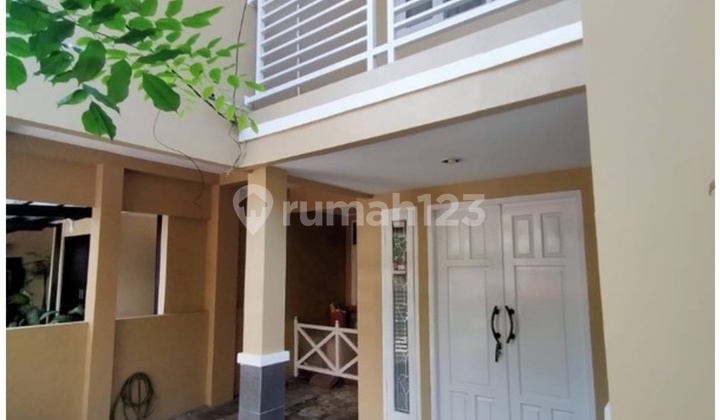 Rumah Besar Bagus Dalam Perumahan Bintaro Dekat Mall