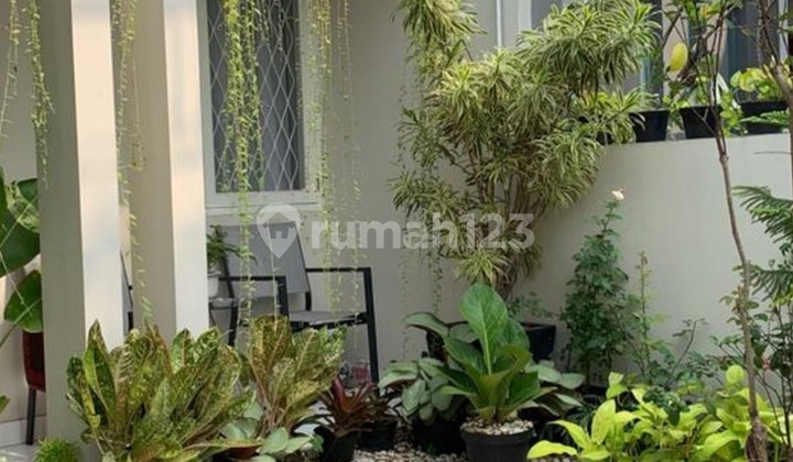 Beautiful minimalist furnished house ready to occupy in sector 4 Bintaro