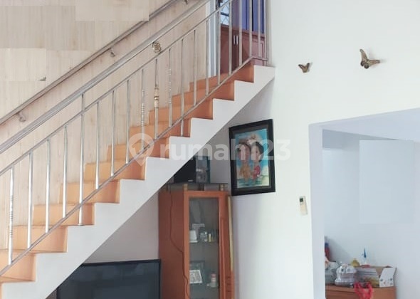 Comfortable house, ready to occupy, strategic location in Pondok Aren. 2