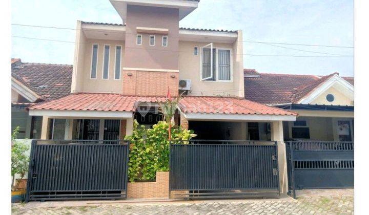 Rumah Bagus Nyaman 2 Lt Dalam Perumahan di Pinang Tangerang  2