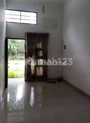 Rumah Bagus Unfurnished SHM di Jl. Raya Mustikasari Bekasi Timur, Bekasi 2