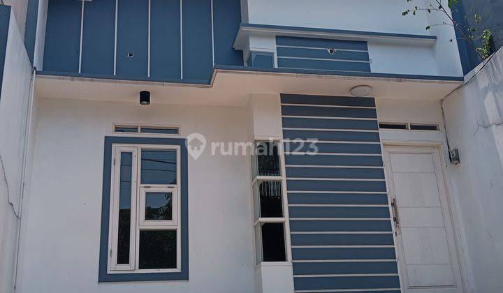 Dijual Rumah Cantik Dengan Interior Modern Dekat Mall Swalayan 1