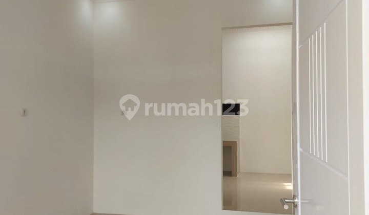 ruang tamu jual rumah murah 2kt 1km
