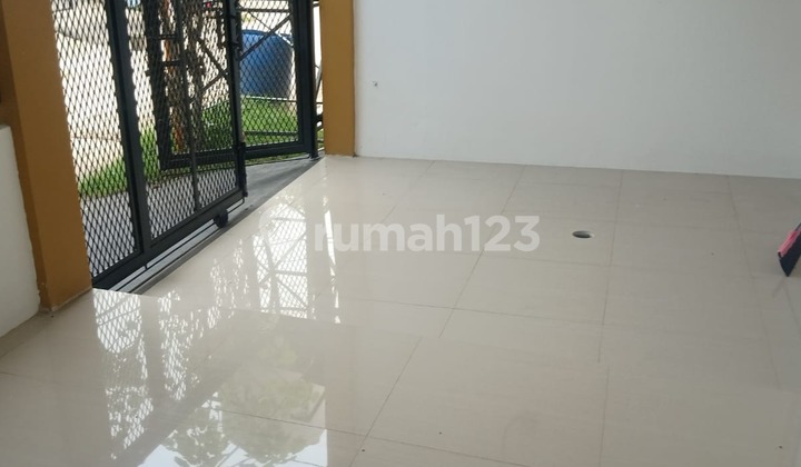 garasi/carport jual rumah murah 2kt 1km