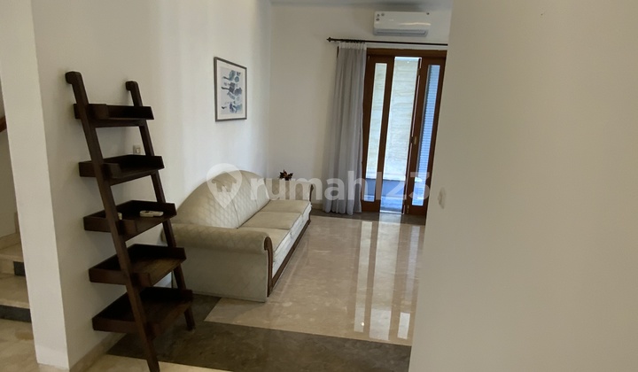Disewakan Rumah Mewah Dekat Golf Pondok Indah Jakarta Selatan 2