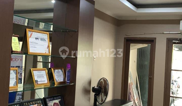 For Sale Strategic Ready-to-Use Shophouse in Buncit, South Jakarta 2