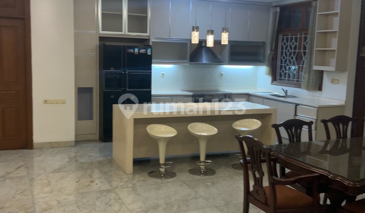 Disewakan Rumah Mewah Pondok Indah Jakarta Selatan