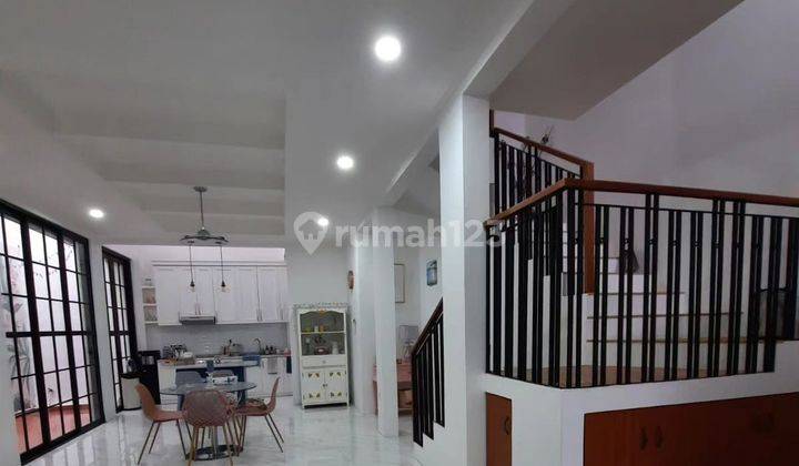 Rumah Cantik dan Menarik di Graha Raya Bintaro  2