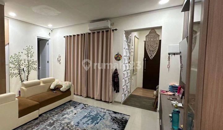 Rumah cantik siap huni di Graha Raya Bintaro  2