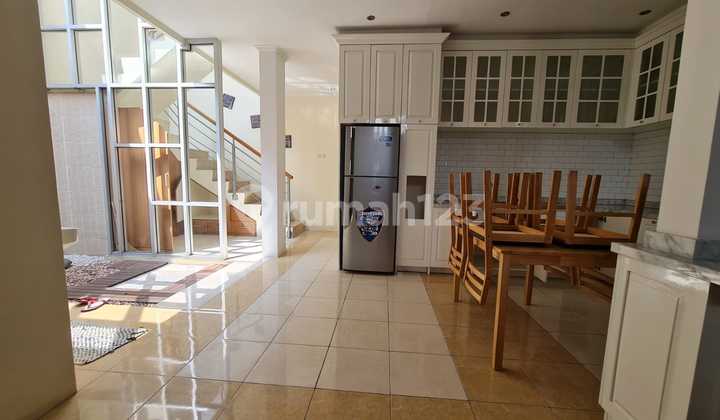 Semi Furnished 3 Bedroom Well-Maintained Nice House in Kota Baru Parahyangan Semi Furnished 3 Bedroom Well-Maintained Nice House in Kota Baru Parahyangan