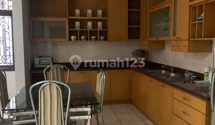 Wangsakerta Fully Furnished. 4 Bedrooms + 1, 3 Bathrooms + 1 Wangsakerta Fully Furnished. 4 Bedrooms + 1, 3 Bathrooms + 1