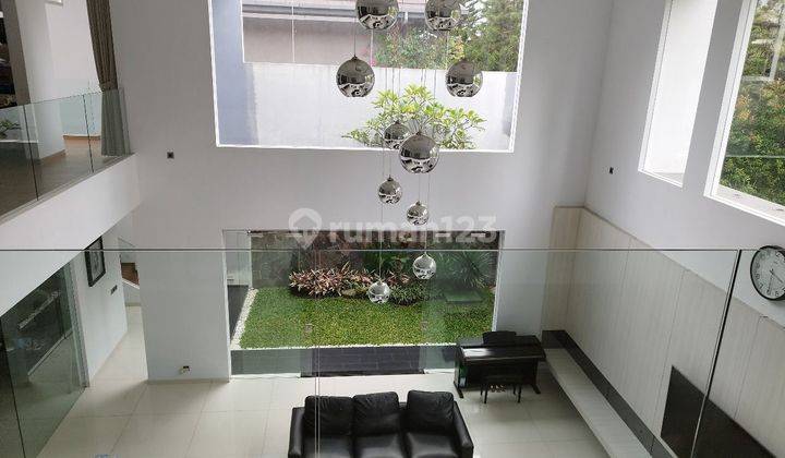 Dijual Rumah Hook 2lantai KBP larangtapa LT480/LB560 KT4+1/KM4+1 kota baru parahyangan  2