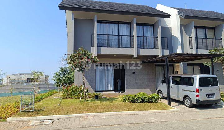 Baru Hoek Kt3 Km2 Semifurnished Lb101 Lt165 1