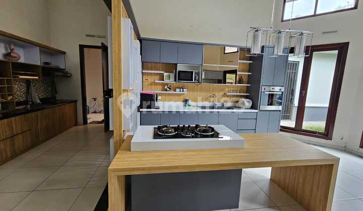 Btd Modern Hook 1lantai Taman Luas Kt4+1 Km2+1 4400w Car2gar2 Ac4 Tinggal Bawa Koper