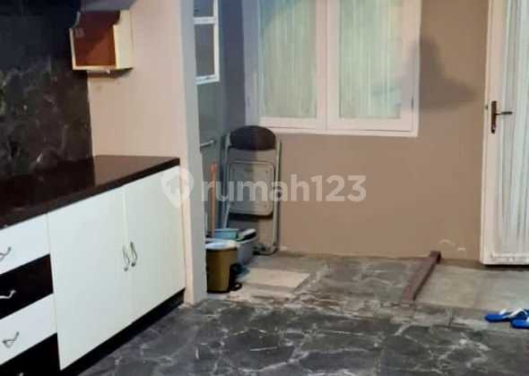 Semi Furnished 50jt/ Th Kt2+2 Km1 Lb100 Lt144 2