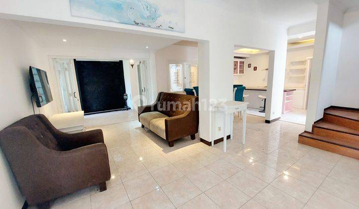 Hook 2lantai Furnished K3 Km3  2
