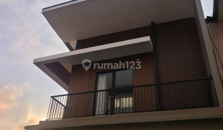 Lux House Bandung Utara Full Furnished Lb160 Kt3 Km3 Lt180 2