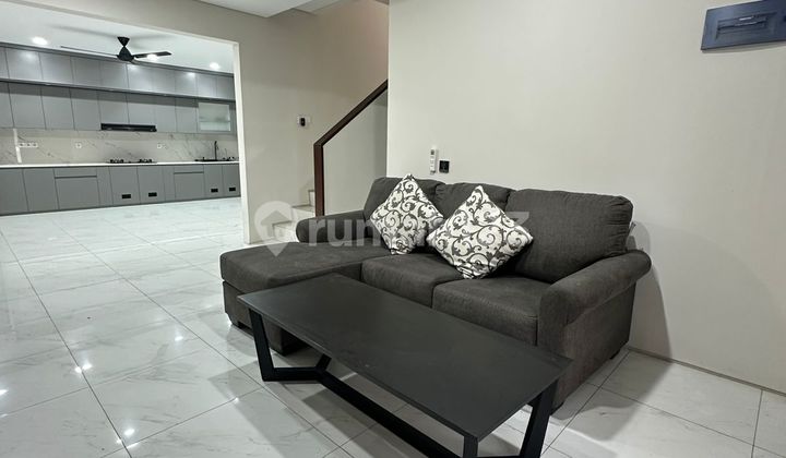 Negotiate Fast Semi-furnished 3BR 2Bath 126m² 120m² 3300W