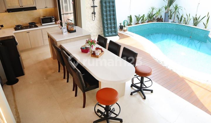 Rumah Kolamrenang - Full Furnish Kt3 Km3 / 2lantai /  Lb180 Lt200 2