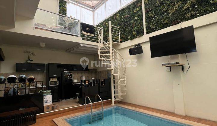 Mewah Fullfurnished Kolam Renang Kt4 Lb200 Lt165 Km2 2lantai 4ac  1